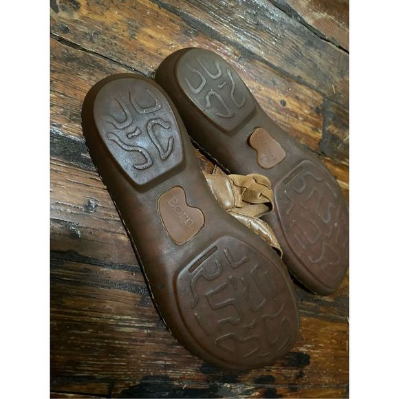 Born Sandal Womens 9 Tan Leather Flip Flop Bohemian Tan born b86802 - Picture 6 of 9